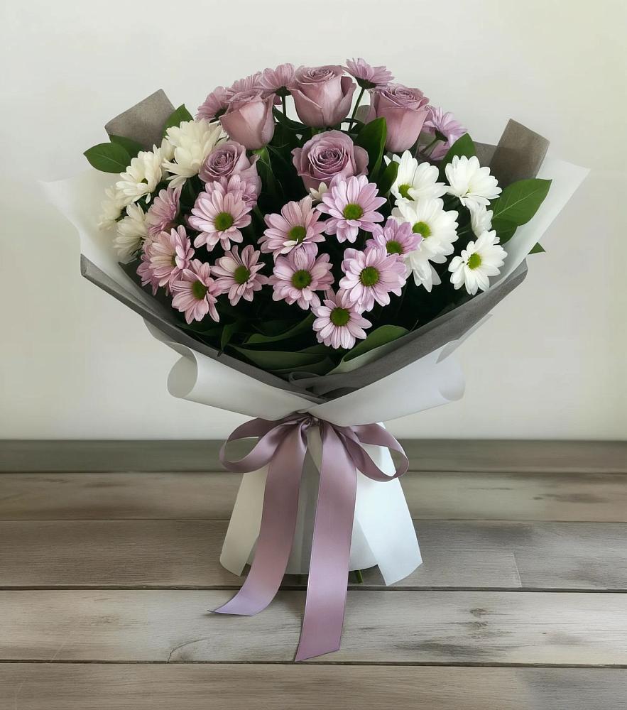 Букет цветов из: Хризантемы и Розы в Мирном