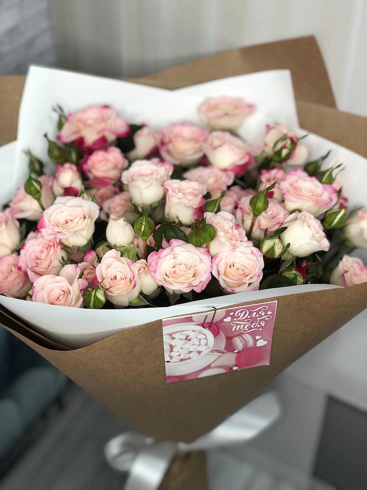 Букет цветов из: Розы в Мирном