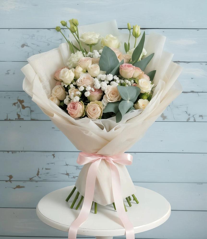 Букет цветов из: Розы и Лизиантусы в Мирном