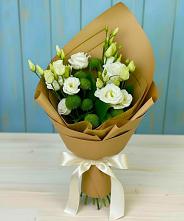 Букет цветов из:  Хризантемы и Лизиантусы #REPLACE_PRED# Мирном